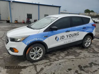 2019 Ford Escape S with VIN 1FMCU0F75KUC45762, listed as a Copart auction lot 61052835 with 121,442 mi miles and Salvage title. Bid and sale history available at DreamBid. Image 1.