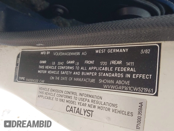 1982 Volkswagen Jetta z VIN WVWGA9161CW521961, wystawiony jako IAAI lot #42373314 z przebiegiem 52 051 mil mil oraz . Historia ofert i sprzedaży dostępna na DreamBid. Obrazek 9.