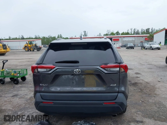 2021 Toyota RAV4 XLE Premium with VIN 2T3C1RFV0MC171416, listed as a IAAI auction lot 42425655 with 34,116 mi miles and . Bid and sale history available at DreamBid. Image 17.