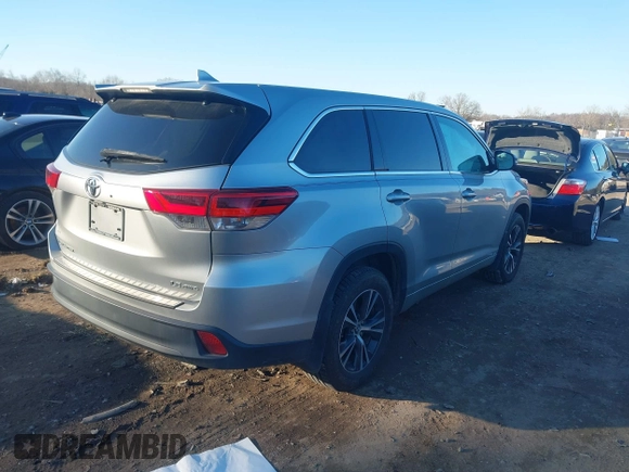 2017 Toyota Highlander LE with VIN 5TDBZRFH5HS482117, listed as a IAAI auction lot 41274836 with 83,903 mi miles and . Bid and sale history available at DreamBid. Image 4.