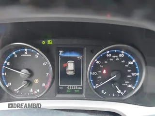 2018 Toyota RAV4 XLE with VIN JTMRFREV0JJ749388, listed as a IAAI auction lot 41613930 with 62,225 mi miles. Bid and sale history available at carsss.com. Image 7.
