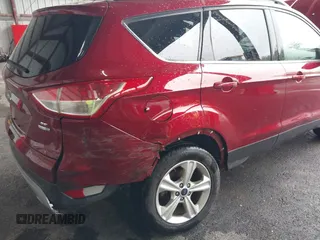 2016 Ford Escape SE с VIN 1FMCU9GX4GUB10282, выставлен на аукционе IAAI как лот 42335883 с пробегом 126 248 миль миль и . История ставок и продаж доступна на DreamBid. Изображение 6.