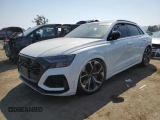 2021 Audi RS Q8 z VIN WU1ARBF16MD015352, wystawiony jako Copart lot #69443253 z przebiegiem 33 647 mil mil oraz . Historia ofert i sprzedaży dostępna na DreamBid. Obrazek 1.