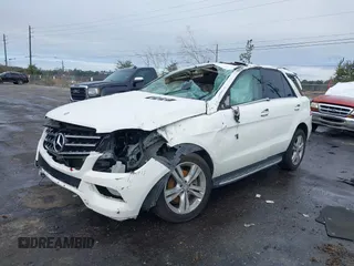 2014 Mercedes-Benz M 350 z VIN 4JGDA5HB6EA371436, wystawiony jako IAAI lot #41400125 z przebiegiem 153 841 mil mil oraz . Historia ofert i sprzedaży dostępna na DreamBid. Obrazek 17.