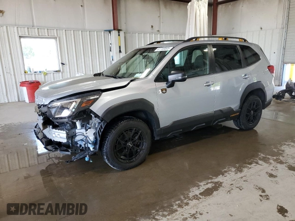 2022 Subaru Forester Wilderness with VIN JF2SKAMCXNH521086, listed as a Copart auction lot 61749005 with 42,228 mi miles and Salvage title. Bid and sale history available at DreamBid. Image 1.