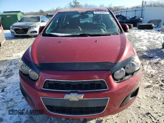 2012 Chevrolet Sonic LS z VIN 1G1JA6SH3C4128973, wystawiony jako Copart lot #87795975 z przebiegiem 100 178 mil mil oraz Czysty tytuł • Clean title. Historia ofert i sprzedaży dostępna na DreamBid. Obrazek 5.