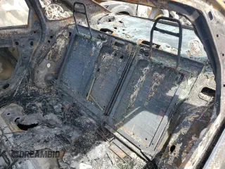 2024 Volkswagen Jetta S z VIN 3VW5M7BU5RM045638, wystawiony jako Copart lot #57215215 z przebiegiem Nie podano mil oraz Nie do naprawy • Non repairable. Historia ofert i sprzedaży dostępna na DreamBid. Obrazek 10.