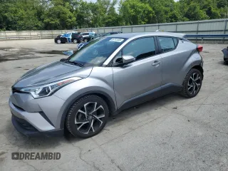 2018 Toyota C-HR XLE z VIN NMTKHMBX8JR014843, wystawiony jako Copart lot #63741905 z przebiegiem 73 938 mil mil oraz Szkoda całkowita • Salvage title. Historia ofert i sprzedaży dostępna na DreamBid. Obrazek 1.