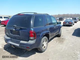 2008 Chevrolet TrailBlazer Fleet w/2FL with VIN 1GNDT13S082194080, listed as a IAAI auction lot 42065283 with 179,636 mi miles. Bid and sale history available at carsss.com. Image 4.
