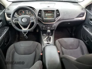 2017 Jeep Cherokee Latitude с VIN 1C4PJMCB8HW530810, выставлен на аукционе Copart как лот 49972505 с пробегом 149 723 миль миль и Списание • Salvage title. История ставок и продаж доступна на DreamBid. Изображение 8.