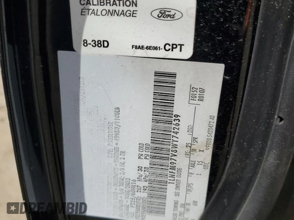 1998 Lincoln Continental with VIN 1LNFM97V8WY742639, listed as a Copart auction lot 82138303 with 268,814 mi miles and Salvage Title. Bid and sale history available at carsss.com. Image 12.