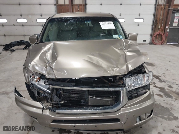2011 Honda Ridgeline RTS with VIN 5FPYK1F4XBB008020, listed as a IAAI auction lot 41817310 with 227,803 mi miles. Bid and sale history available at carsss.com. Image 12.