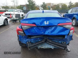 2024 Honda Civic Sedan Sport with VIN 2HGFE2F55RH584562, listed as a IAAI auction lot 41781736 with 4,841 mi miles. Bid and sale history available at carsss.com. Image 6.