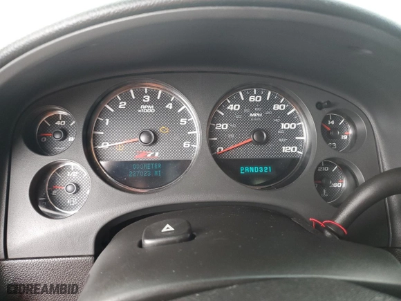 2007 Chevrolet Tahoe LT with VIN 1GNFK13007R325573, listed as a Copart auction lot 52205955 with 227,023 mi miles and Clean Title. Bid and sale history available at carsss.com. Image 9.