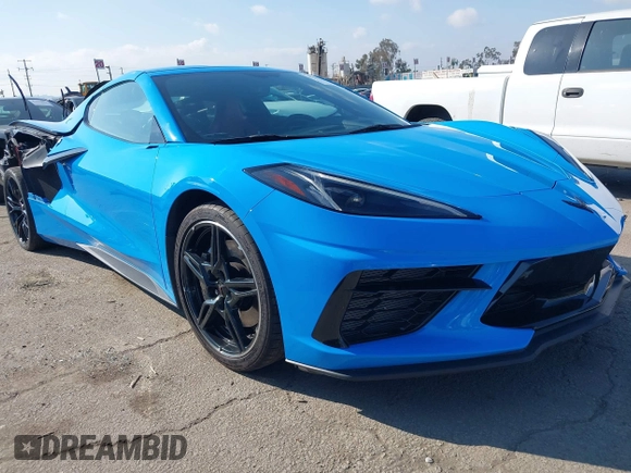 2021 Chevrolet Corvette 2LT with VIN 1G1YB2D44M5101758, listed as a IAAI auction lot 41381304 with 11,843 mi miles. Bid and sale history available at carsss.com. Image 1.