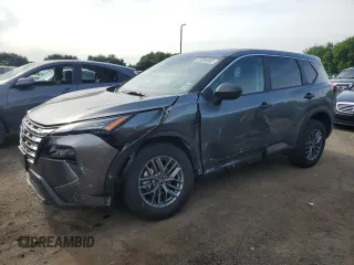 2024 Nissan Rogue S z VIN 5N1BT3AB6RC759034, wystawiony jako Copart lot #58512325 z przebiegiem 13 469 mil mil oraz Czysty tytuł • Clean title. Historia ofert i sprzedaży dostępna na DreamBid. Obrazek 1.