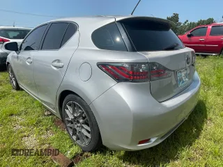 2011 Lexus CT 200h z VIN JTHKD5BH5B2015337, wystawiony jako Copart lot #59417405 z przebiegiem 166 867 mil mil oraz Tytuł czysty. Historia ofert i sprzedaży dostępna na DreamBid. Obrazek 3.