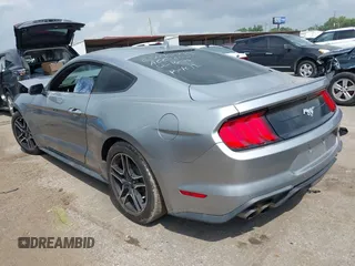 2020 Ford Mustang EcoBoost z VIN 1FA6P8TH2L5186210, wystawiony jako IAAI lot #42103657 z przebiegiem 68 790 mil mil oraz . Historia ofert i sprzedaży dostępna na DreamBid. Obrazek 3.