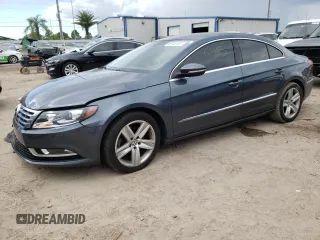 2015 Volkswagen CC R-Line with VIN WVWBP7AN8FE829241, listed as a Copart auction lot 68142113 with 63,115 mi miles. Bid and sale history available at carsss.com. Image 1.