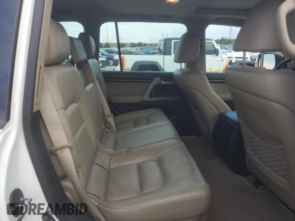 2008 Toyota Land Cruiser with VIN JTMHY05J385001459, listed as a Copart auction lot 79909564 with 249,074 mi miles and Clean Title. Bid and sale history available at carsss.com. Image 11.
