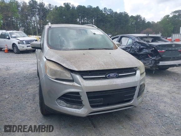 2015 Ford Escape Titanium with VIN 1FMCU0J98FUA87044, listed as a IAAI auction lot 41952096 with 257,437 mi miles. Bid and sale history available at carsss.com. Image 6.