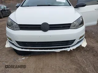2017 Volkswagen Golf SportWagen S with VIN 3VWC17AU3HM501801, listed as a IAAI auction lot 41209261 with 82,070 mi miles. Bid and sale history available at carsss.com. Image 6.