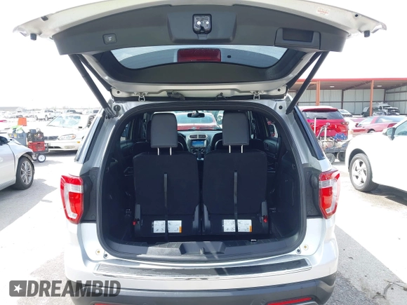 2018 Ford Explorer XLT with VIN 1FM5K7D86JGC27318, listed as a IAAI auction lot 41923567 with 120,333 mi miles and . Bid and sale history available at DreamBid. Image 18.