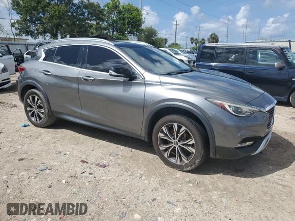 2018 Infiniti QX30 Premium with VIN SJKCH5CR5JA045165, listed as a Copart auction lot 70589234 with 85,595 mi miles and Non Repairable. Bid and sale history available at carsss.com. Image 4.