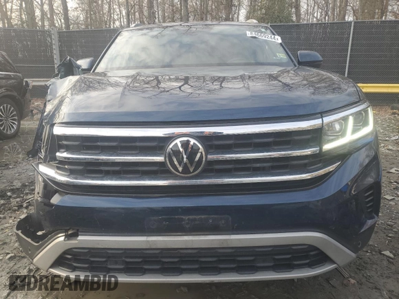 2020 Volkswagen Atlas SEL with VIN 1V2ME2CA6LC232008, listed as a Copart auction lot 84669244 with 82,696 mi miles and Salvage title. Bid and sale history available at DreamBid. Image 5.