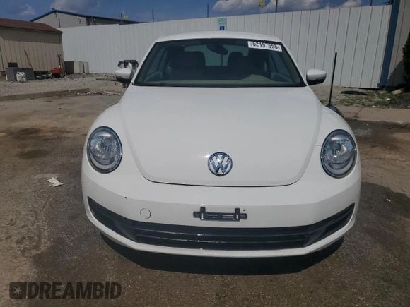 2013 Volkswagen Beetle 2.5L with VIN 3VWJP7ATXDM662072, listed as a Copart auction lot 52197655 with 86,725 mi miles and Non Repairable. Bid and sale history available at DreamBid. Image 5.