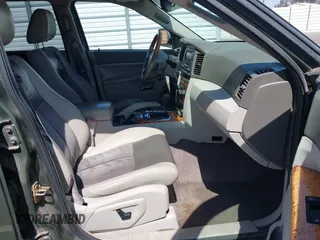 2006 Jeep Grand Cherokee Overland with VIN 1J8HR68286C331619, listed as a IAAI auction lot 42550576 with 196,937 mi miles and . Bid and sale history available at DreamBid. Image 5.