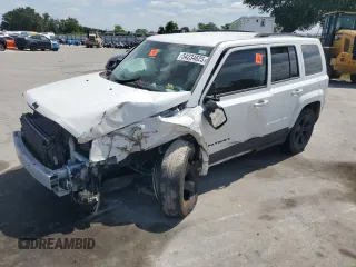 2014 Jeep Patriot Altitude z VIN 1C4NJPBA8ED695295, wystawiony jako Copart lot #54234625 z przebiegiem Nie podano mil oraz Szkoda całkowita • Salvage title. Historia ofert i sprzedaży dostępna na DreamBid. Obrazek 1.
