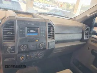 2019 Ford F-250 XL with VIN 1FT7X2B68KEE27486, listed as a IAAI auction lot 42276545 with 185,343 mi miles and . Bid and sale history available at DreamBid. Image 11.