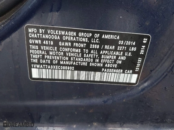 2014 Volkswagen Passat Wolfsburg Ed with VIN 1VWAT7A3XEC085932, listed as a IAAI auction lot 41567573 with 165,154 mi miles. Bid and sale history available at carsss.com. Image 9.