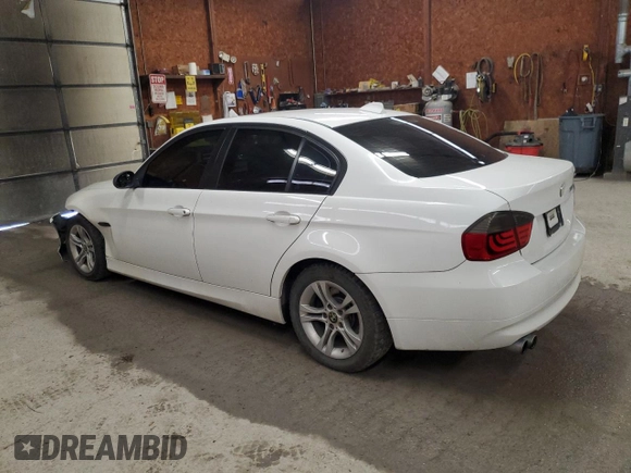 2008 BMW 3 Series 328xi с VIN WBAVC73548KX90400, выставлен на аукционе Copart как лот 60394685 с пробегом 106 040 миль миль и Списание • Salvage title. История ставок и продаж доступна на DreamBid. Изображение 2.