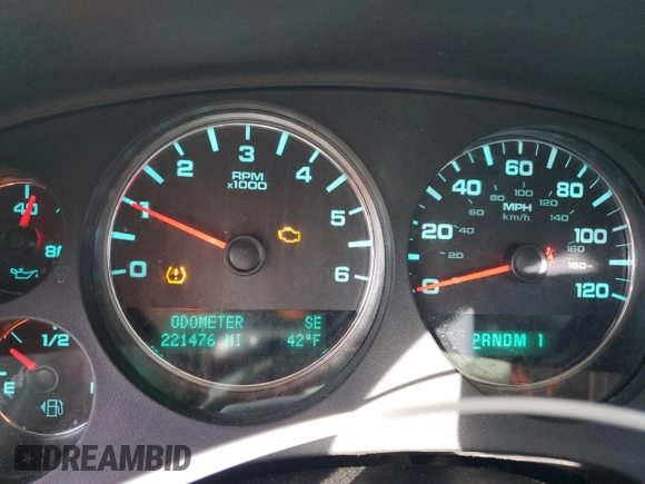 2011 GMC Sierra 2500HD Denali with VIN 1GT125CG4BF136605, listed as a Copart auction lot 83184234 with 221,476 mi miles and Salvage title. Bid and sale history available at DreamBid. Image 9.