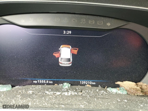 2018 Volkswagen Tiguan SEL Premium with VIN 3VV4B7AX3JM088316, listed as a Copart auction lot 82425764 with 0 mi miles and Salvage Title. Bid and sale history available at carsss.com. Image 9.