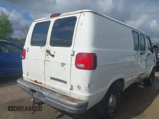 1994 Dodge Cargo z VIN 2B7HB21Y8RK541211, wystawiony jako IAAI lot #42172009 z przebiegiem 207 721 mil mil oraz . Historia ofert i sprzedaży dostępna na DreamBid. Obrazek 4.