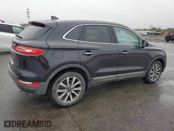 2019 Lincoln MKC Reserve with VIN 5LMCJ3D92KUL27556, listed as a Copart auction lot 48962755 with 54,075 mi miles and Salvage Title. Bid and sale history available at DreamBid. Image 3.