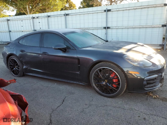 2020 Porsche Panamera GTS with VIN WP0AG2A76LL145747, listed as a Copart auction lot 75872584 with 15,104 mi miles and Salvage Title. Bid and sale history available at carsss.com. Image 4.