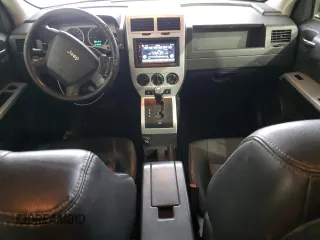 2008 Jeep Patriot Limited with VIN 1J8FT48W48D648696, listed as a Copart auction lot 45197545 with 210,250 mi miles and Salvage Title. Bid and sale history available at DreamBid. Image 8.