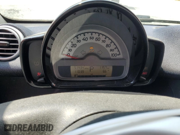 2013 Smart fortwo Pure with VIN WMEEJ3BA9DK670264, listed as a Copart auction lot 52817215 with 51,434 mi miles and Salvage Title. Bid and sale history available at DreamBid. Image 9.