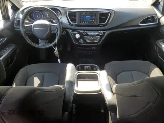 2020 Chrysler Pacifica Touring with VIN 2C4RC1FG1LR242086, listed as a Copart auction lot 50824185 with 105,779 mi miles and Salvage title. Bid and sale history available at DreamBid. Image 8.