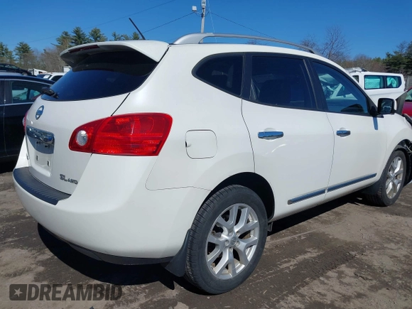2012 Nissan Rogue SV with VIN JN8AS5MV1CW356786, listed as a IAAI auction lot 41967501 with 106,996 mi miles. Bid and sale history available at carsss.com. Image 4.