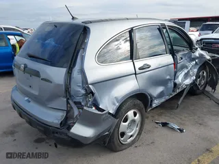 2008 Honda CR-V LX with VIN JHLRE48398C067272, listed as a IAAI auction lot 41899001 with 189,121 mi miles. Bid and sale history available at carsss.com. Image 4.