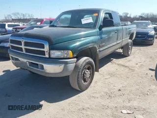 2001 Dodge Ram 2500 with VIN 1B7KF23681J503712, listed as a IAAI auction lot 41719021 with 293,569 mi miles. Bid and sale history available at carsss.com. Image 2.