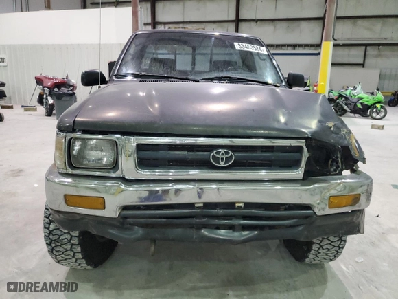 1993 Toyota 4WD Pickups DLX with VIN 4TARN01PXPZ058736, listed as a Copart auction lot 83463584 with 382,344 mi miles and Non Repairable. Bid and sale history available at carsss.com. Image 5.