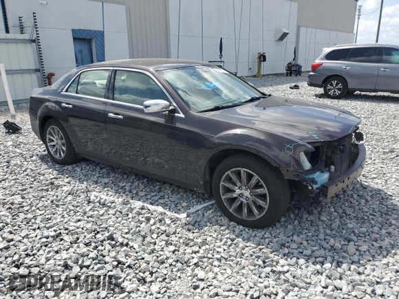 2012 Chrysler 300 Limited z VIN 2C3CCACG9CH173300, wystawiony jako Copart lot #52019775 z przebiegiem 128 492 mil mil oraz Szkoda całkowita • Salvage title. Historia ofert i sprzedaży dostępna na DreamBid. Obrazek 4.