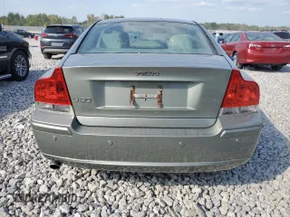 2006 Volvo S60 2.4L Turbo with VIN YV1RS547362544098, listed as a Copart auction lot 71553824 with 132,023 mi miles and Clean Title. Bid and sale history available at carsss.com. Image 6.