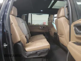 2021 Chevrolet Suburban Premier z VIN 1GNSCFKD2MR318276, wystawiony jako Copart lot #37848743 z przebiegiem 33 165 mil mil oraz Szkoda całkowita • Salvage title. Historia ofert i sprzedaży dostępna na DreamBid. Obrazek 11.